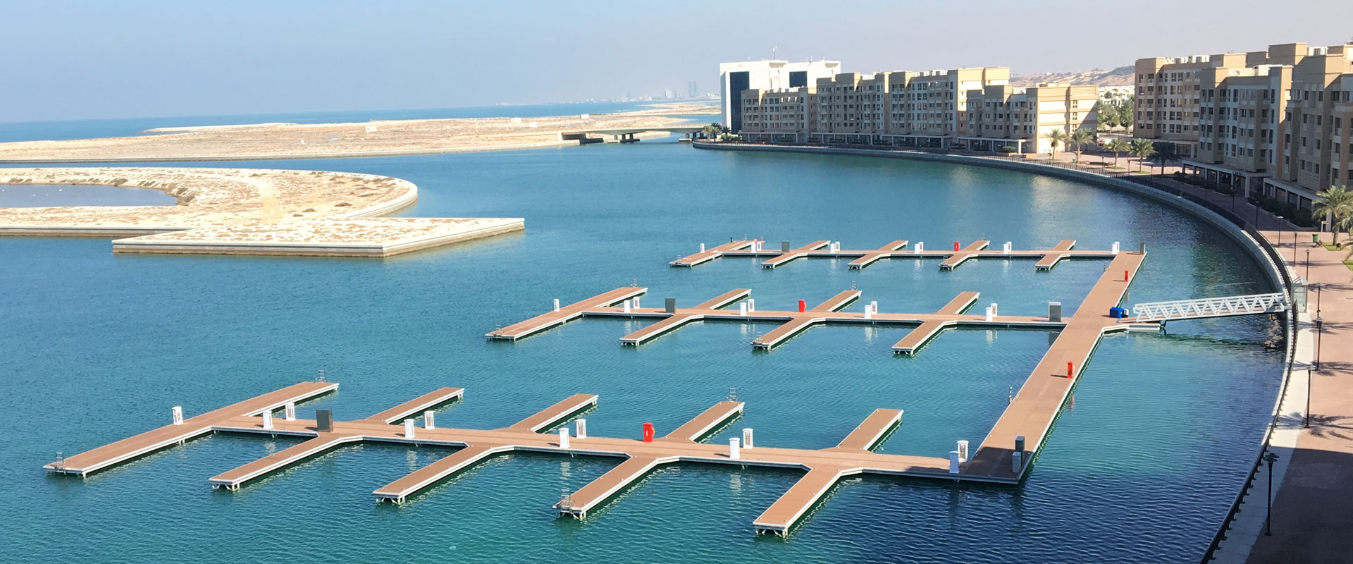 Dubai_Banner_2 Dubai showing docks